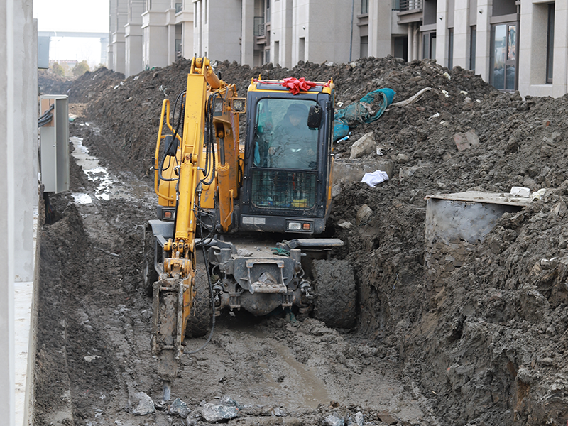 轮式挖掘机.png 轮式挖掘机.png