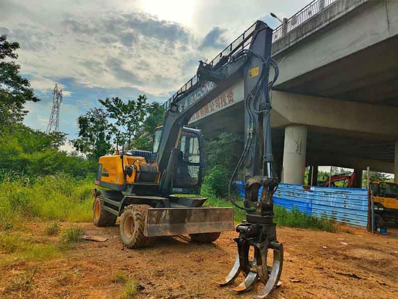 宝鼎抓木机卷扬机.jpg 宝鼎抓木机卷扬机.jpg