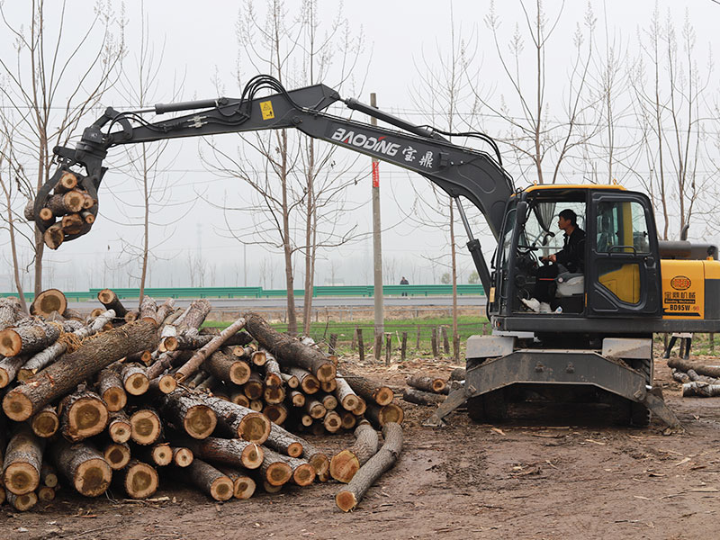 抓木机.jpg 抓木机.jpg