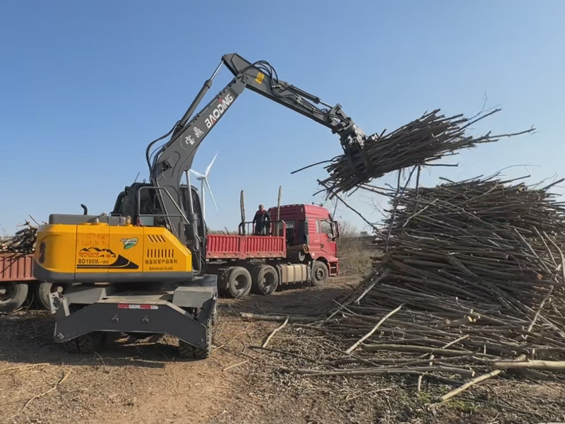 宝鼎抓木机.png 宝鼎抓木机.png