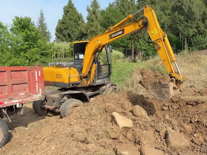 宝鼎80挖掘机.png 宝鼎80挖掘机.png