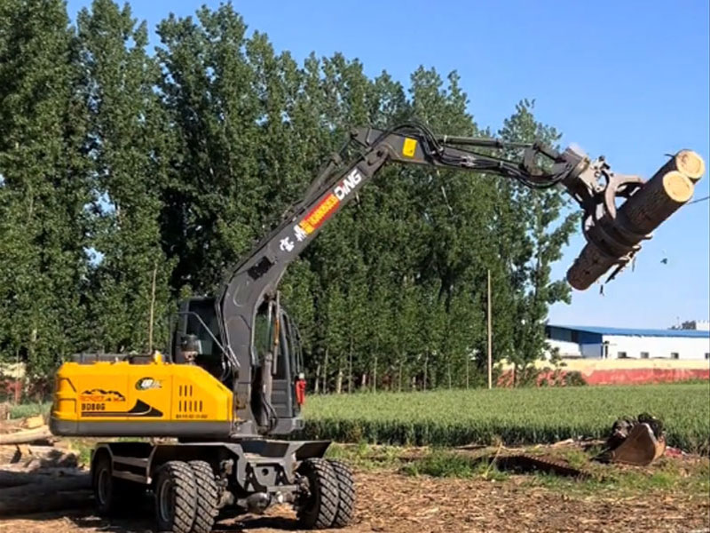 宝鼎90G抓木机.jpg 宝鼎90G抓木机.jpg