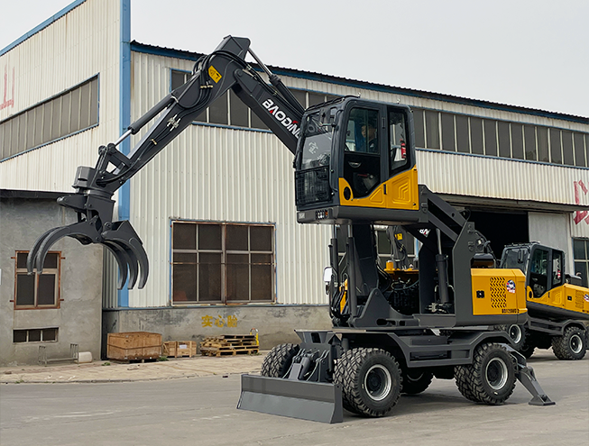 宝鼎120抓木机升降驾驶室