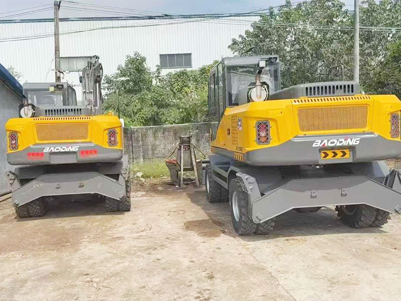 宝鼎抓木机.jpg 宝鼎抓木机.jpg